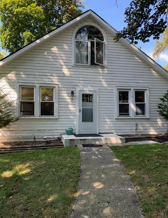 9 Benedict Ln