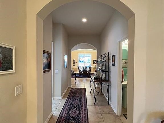 4th image of 419 Black Diamond Ct