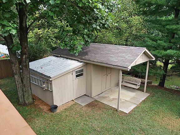 4th image of 5100 Providence Dr