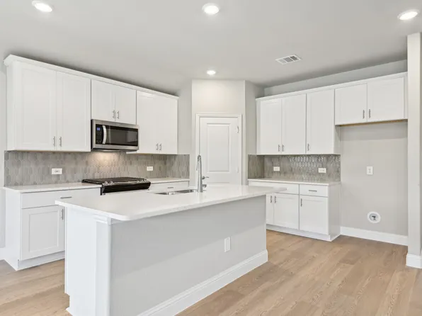 760 Poppy Ln, Lavon, TX 75166