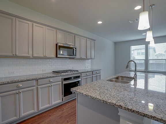2nd image of 14005 Hedera Dr