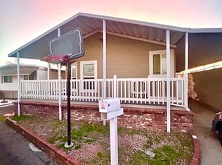 2400 E Pleasant Valley Rd SPC 108, Oxnard, CA 93033