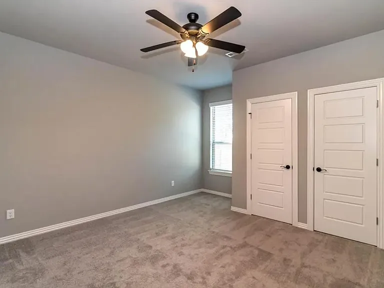 6302 S 59th St — Photo 14