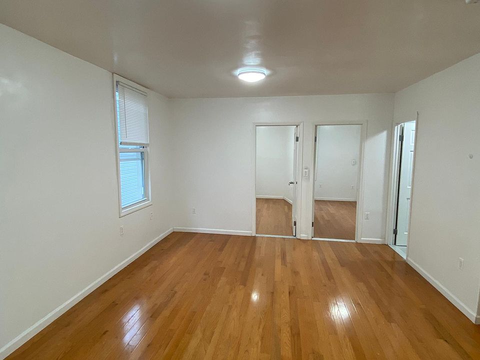 1st image of 2848 W 19th St #2R