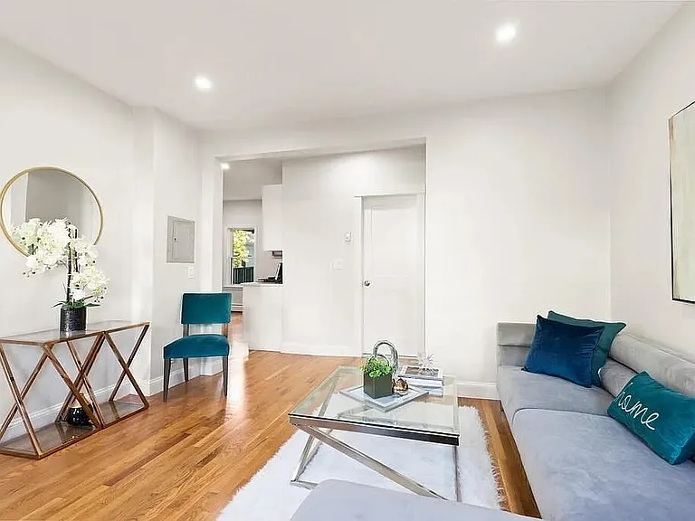101 Brent St #3 — Photo 4