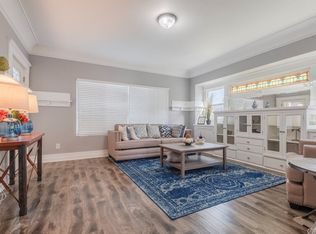 946 W 50th Pl, Los Angeles, CA 90037