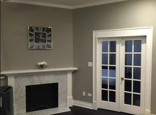 20 E Goethe St APT 304, Chicago, IL 60610