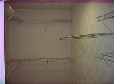 5th image of 2224 Briarwood Dr
