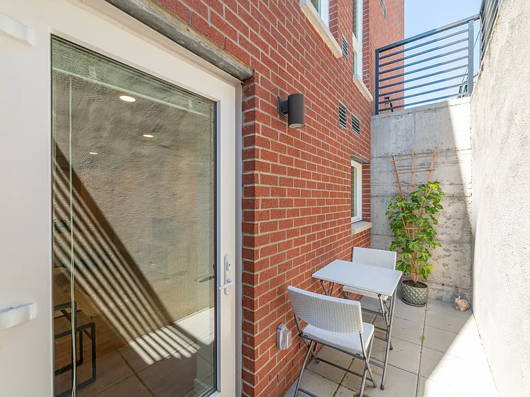 750 11th Ave E #207 — Photo 14