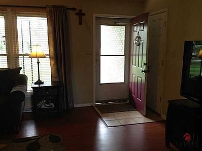 2nd image of 3415 Julie Ln