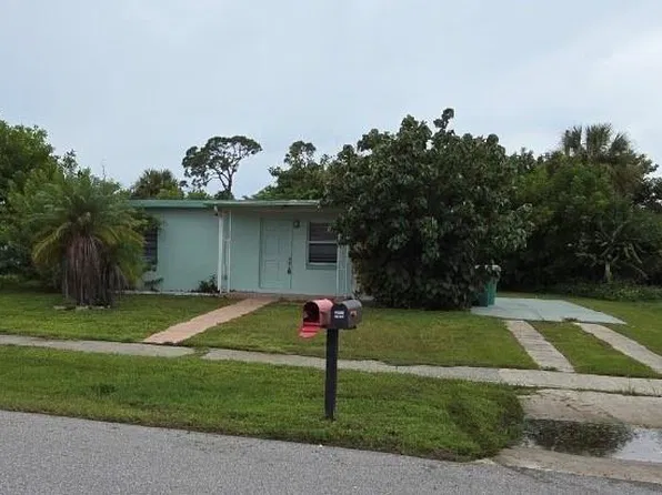 2313 EDNOR STREET, PORT CHARLOTTE, FL 33952