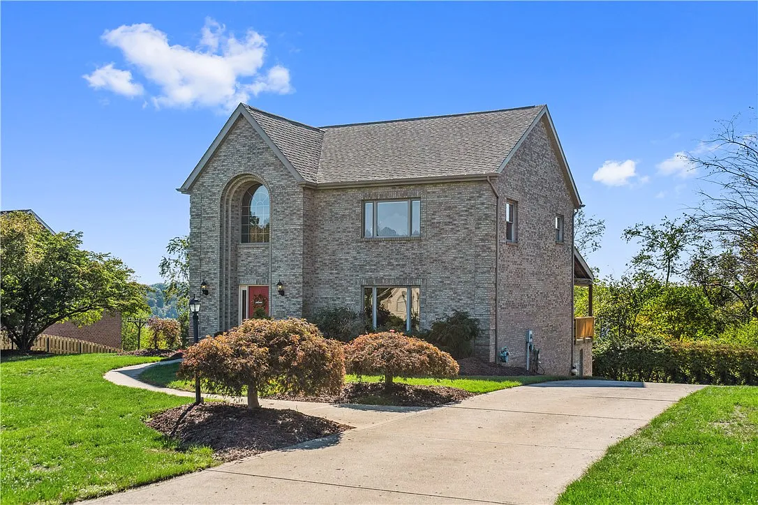117 W Chevalier Ct photo 1
