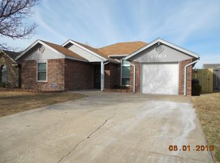 4003 SW Mesquite Dr, Lawton, OK 73505