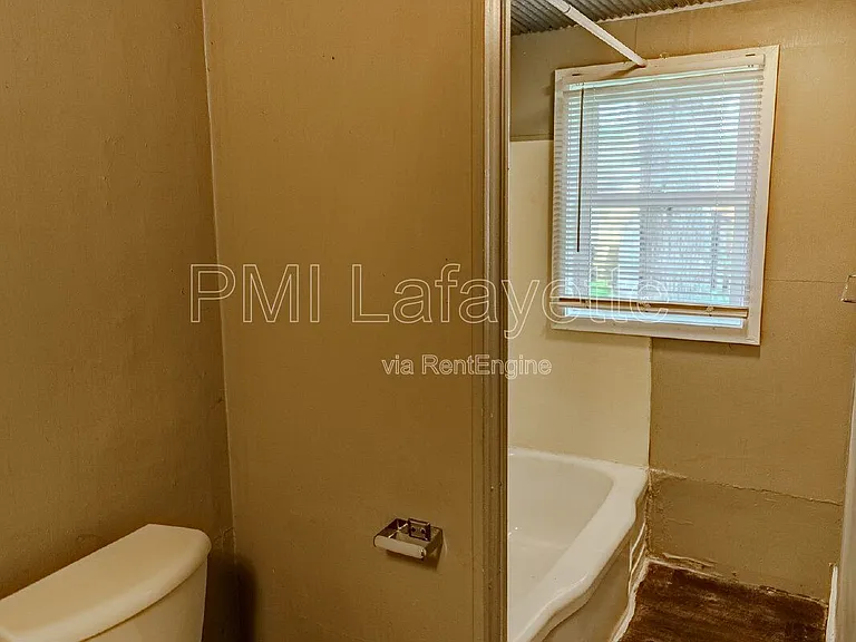 1914 State St #1 — Photo 13