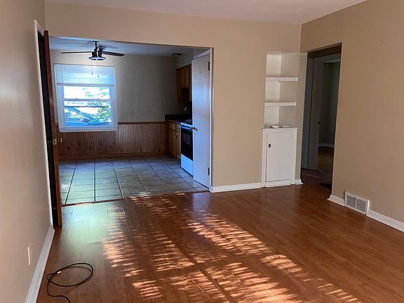 4th image of 5227 Old Oxford Ln #5227