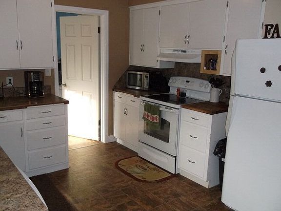 5th image of 160 S Fanning Ave