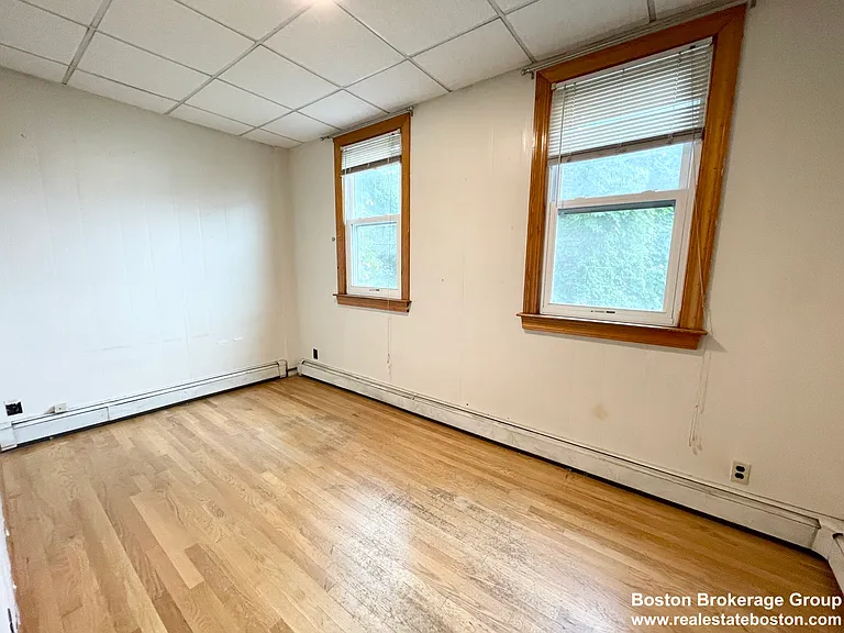 5 Oswald St #5 — Photo 8