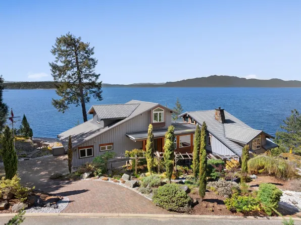 9987 Welcome Wynd, Sunshine Coast, BC V7Z 1G5