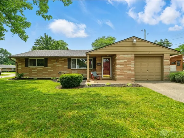 75 Royal Dr, Springboro, OH 45066