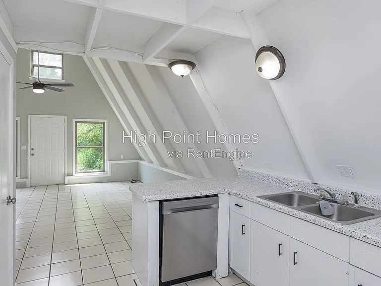 1696 Johnson Rd #B — Photo 11