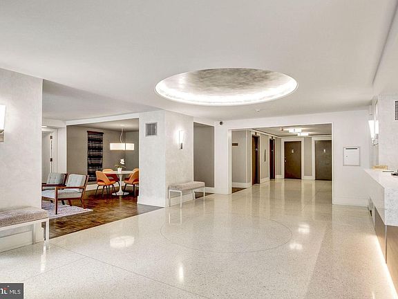 4th image of 4000 Tunlaw Rd NW APT 629