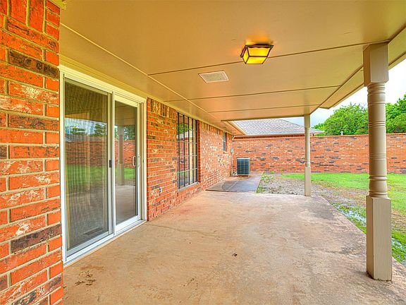 5th image of 10021 Henderson Dr