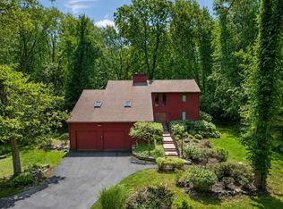 9 Running Stream Rd, Rehoboth, MA 02769