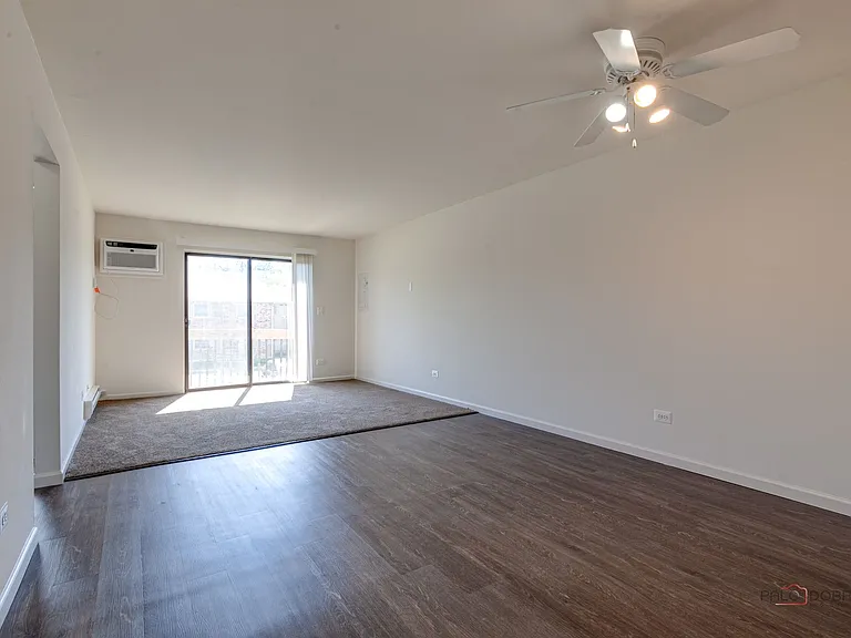 Hawthorne Glen Apartments — Photo 8