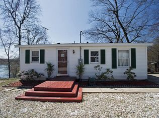 12193 Gilmore Point Dr, Plainwell, MI 49080