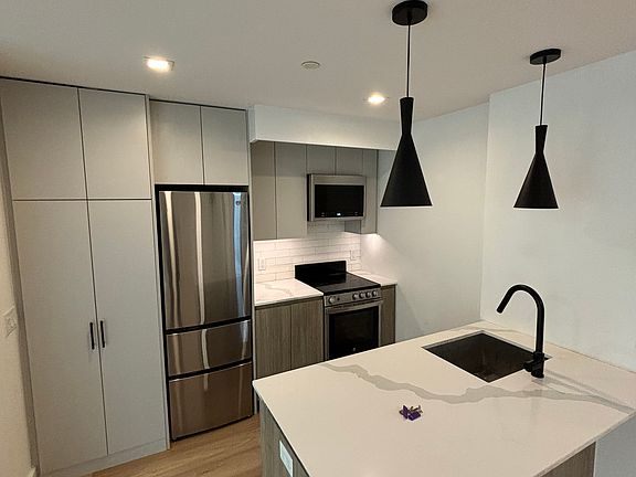 5th image of 63 Pitt St APT 3B
