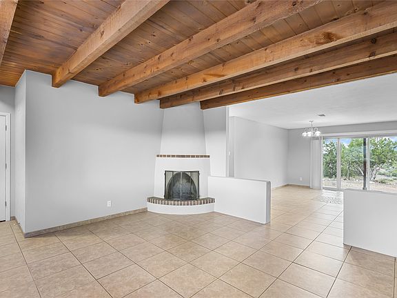4th image of 6421 Vooscane Ave