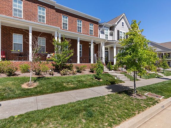 3rd image of 2321 Fairchild Cir