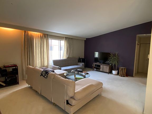4th image of 376 Jefferson Ct