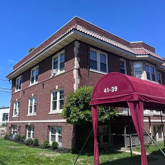 39 Richardson Ave #3 — Photo 12