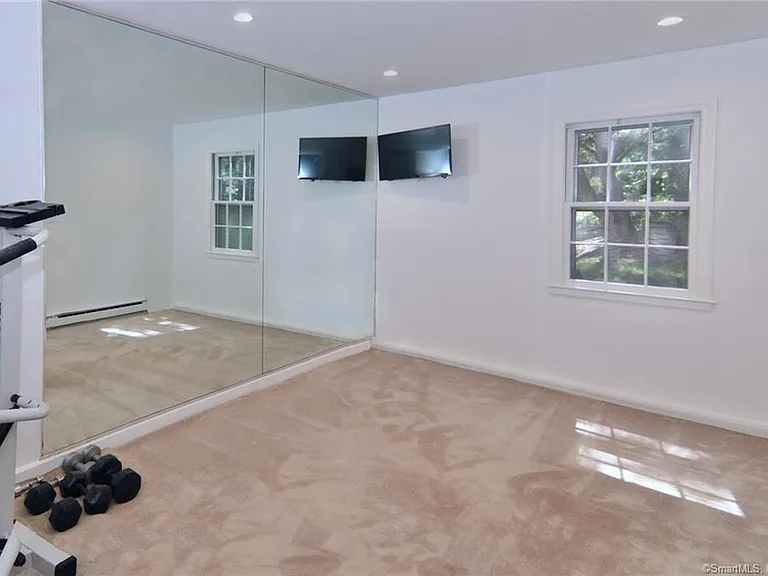 177 Brett Rd — Photo 24