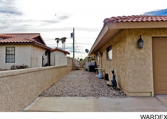 3rd image of 2948 Saratoga Ave