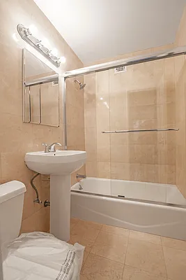 Rented by Corcoran | media 27