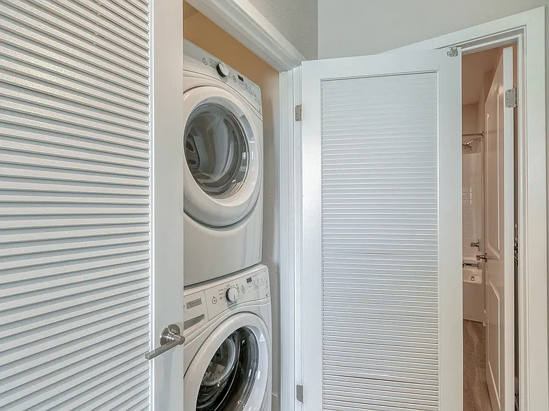 In unit washer and dryer.