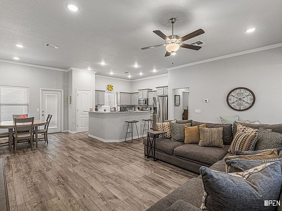 5th image of 306 Driftwood Ln