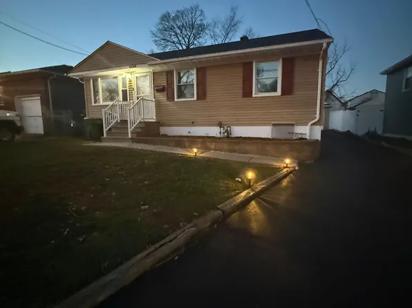 2828 N Stiles St #1, Linden, NJ 07036