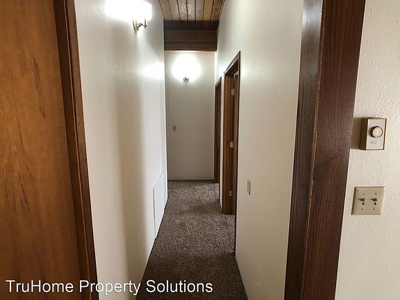 4th image of 224 Halsey St APT 1