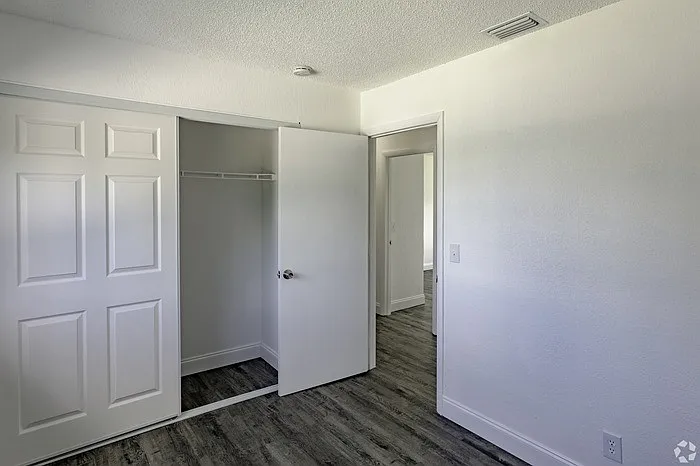 Spinnaker Landing Apartments — Photo 13
