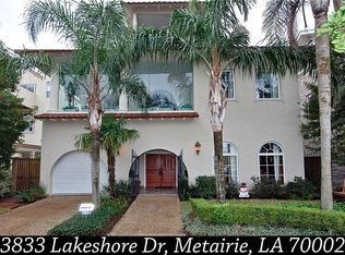 3832 Lakeshore Dr, Metairie, LA 70002
