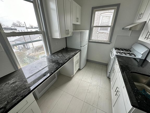 2nd image of 272 Logan Ave Floor 2
