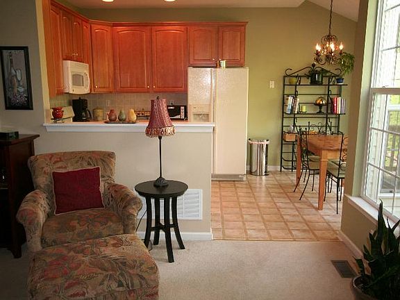 4th image of 167 Birchwood Dr