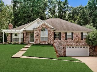 407 E Andrew Ave, Springdale, AR 72764