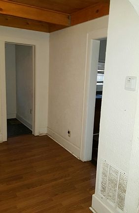 4th image of 620 Willard Ave