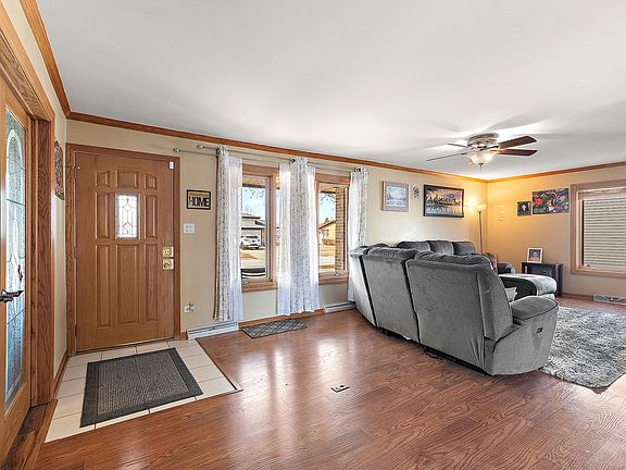 5th image of 16743 Oketo Ave
