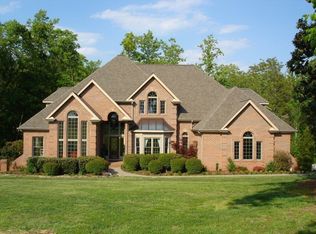 5908 Billet Rd, Oak Ridge, NC 27310