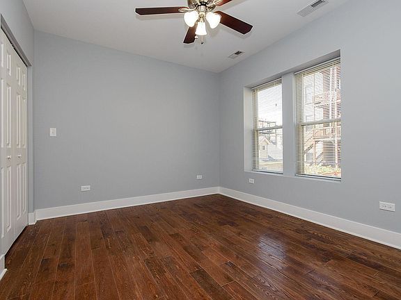 5th image of 1319 W Carmen Ave APT 3S